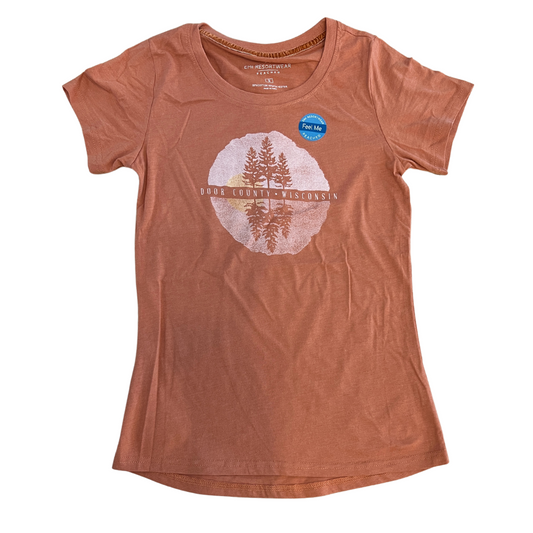 Door County Light Reflect Pines Women's Sunburn Peached T-shirt